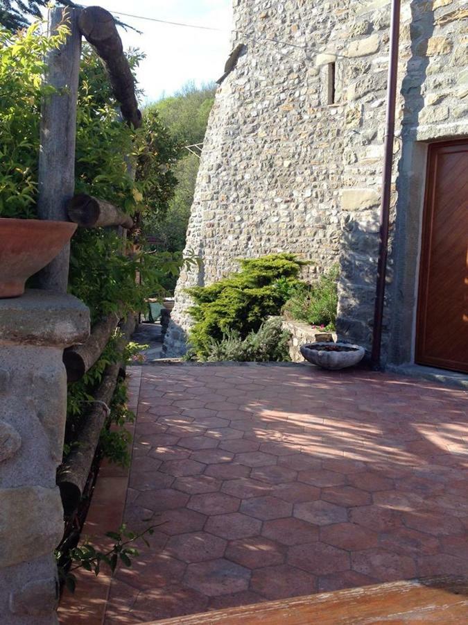 Mini Appartamenti Nonna Nella Barbarasco Eksteriør bilde